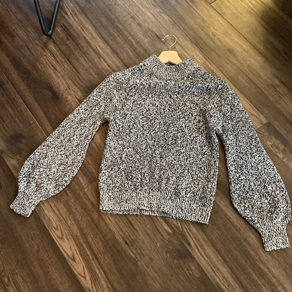 H&M Sweaters - H&M | S | Salt and pepper neck sweater with exaggerated sleeves